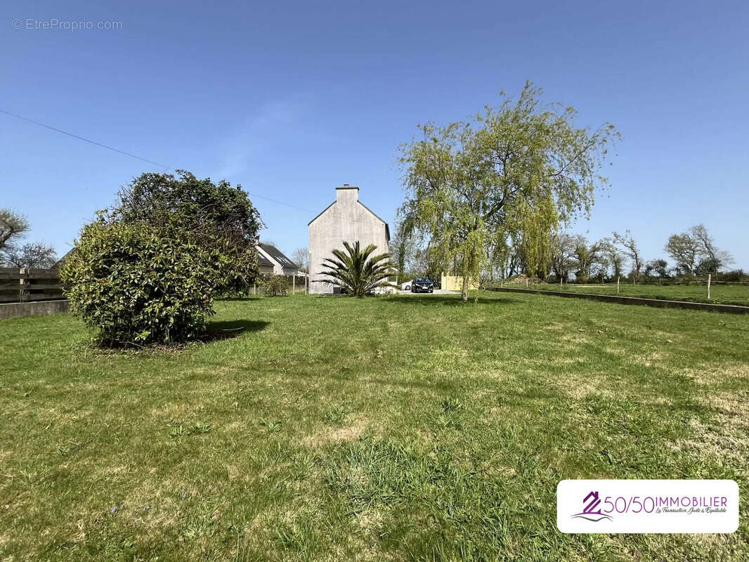 Maison à SAINT-THONAN