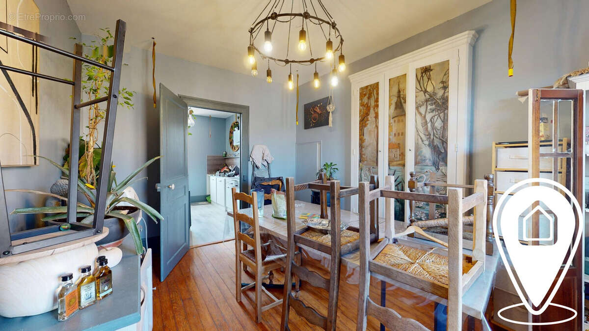 Appartement à MIRECOURT