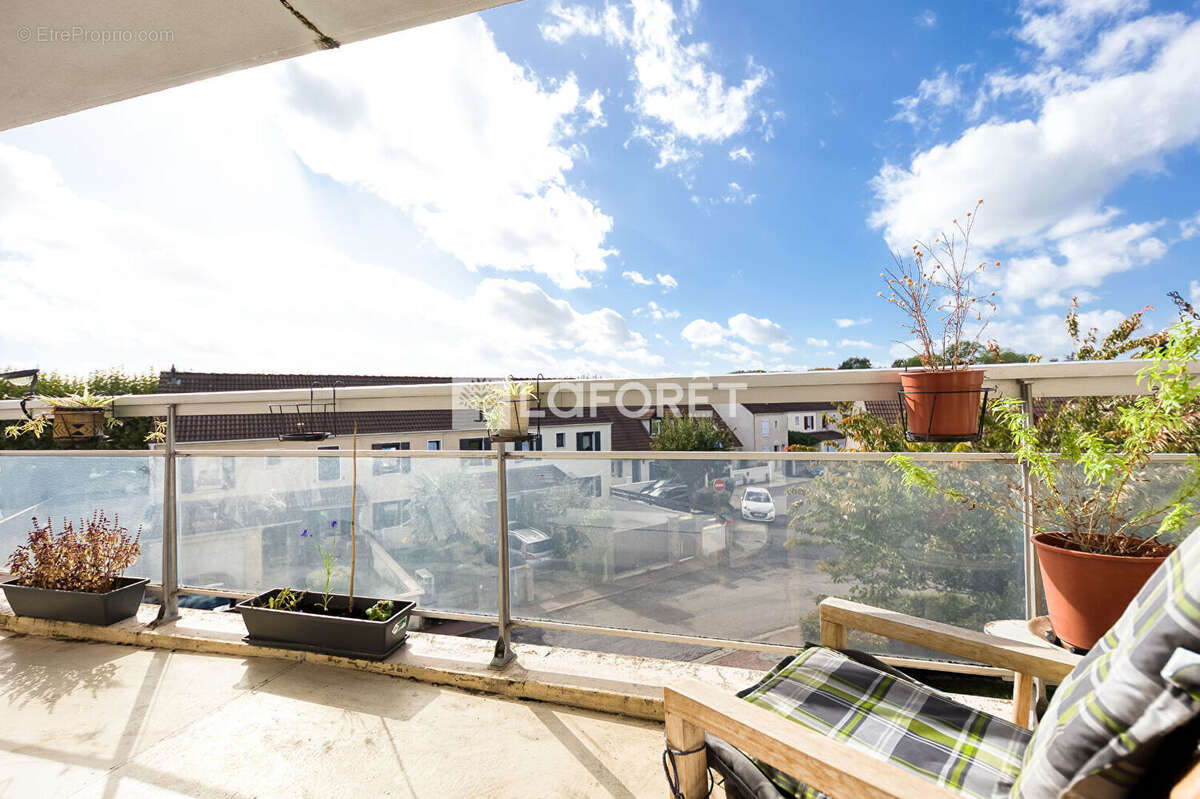 Appartement à PONTAULT-COMBAULT