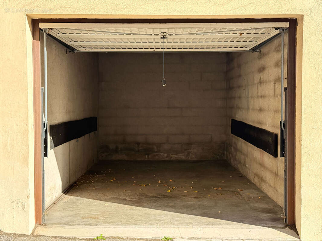 Parking à AIX-EN-PROVENCE