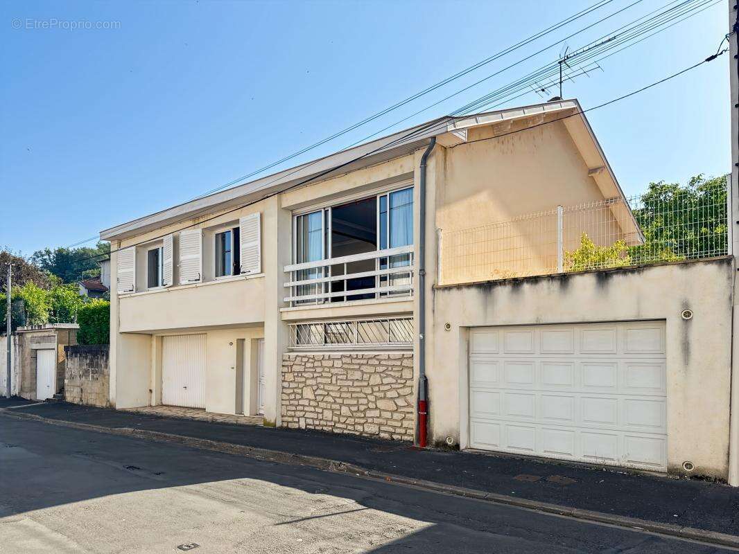 Maison de ville 3 garages - photo 2