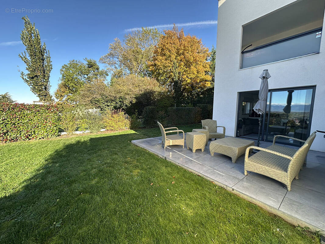 Appartement à VETRAZ-MONTHOUX