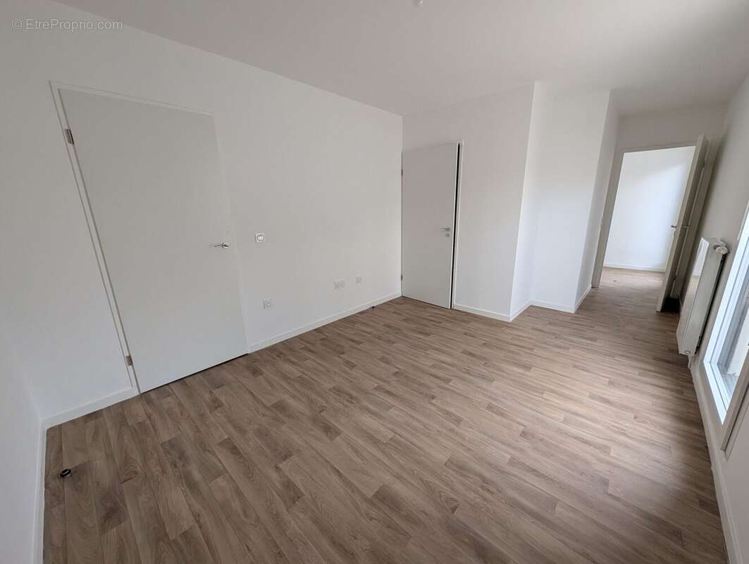 Appartement à LES CLAYES-SOUS-BOIS