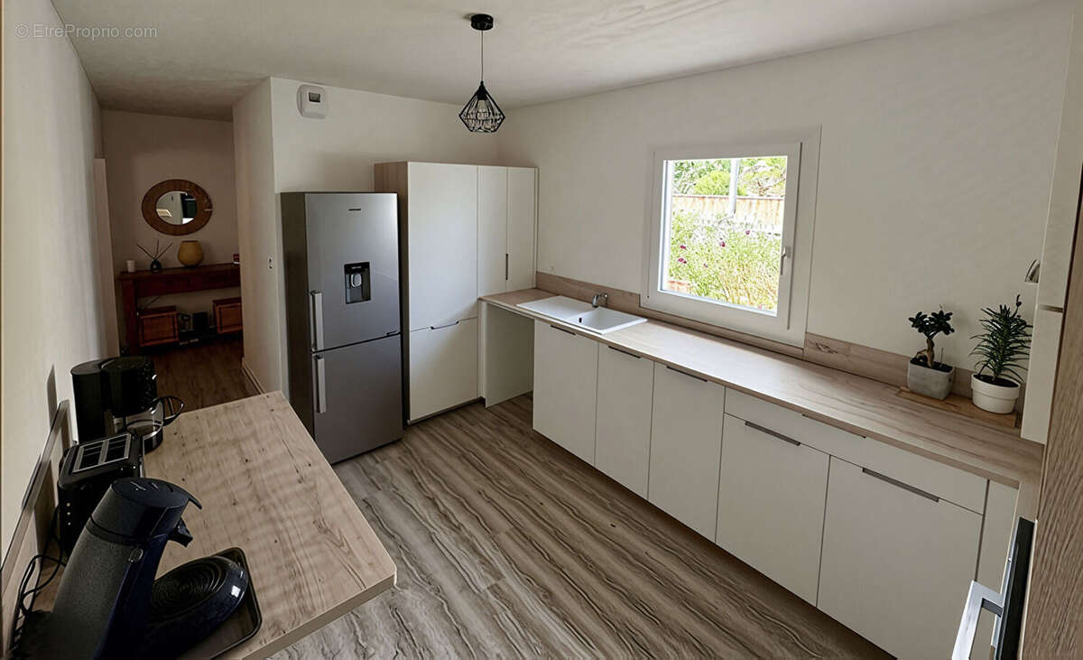 Maison à SOLLIES-PONT