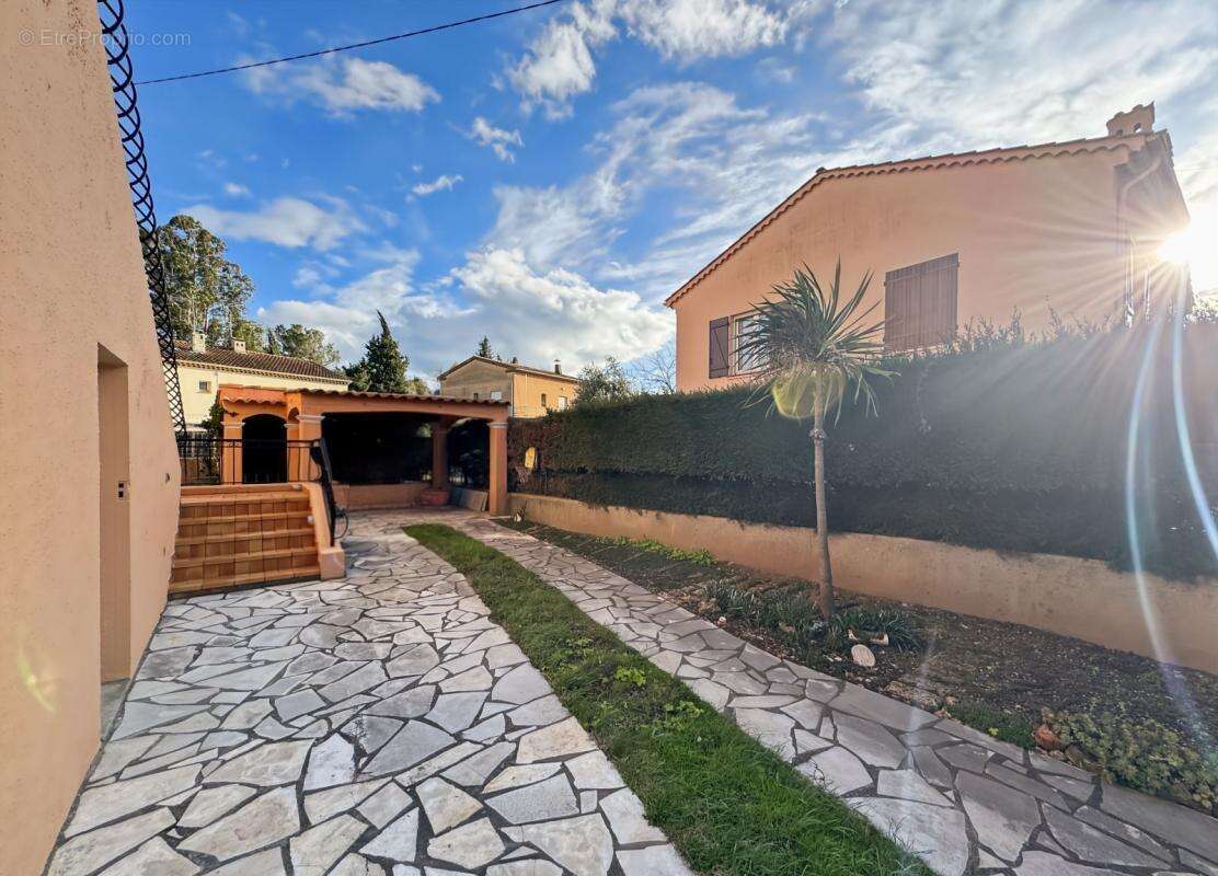 Maison à SAINT-RAPHAEL