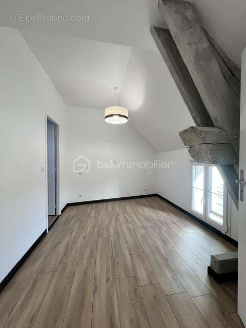 Magnifique longère-briarde en L, offrant 153m2 de charme/volume et robustesse + terrasse privative = vrai coup de coeur  !!! - photo 16