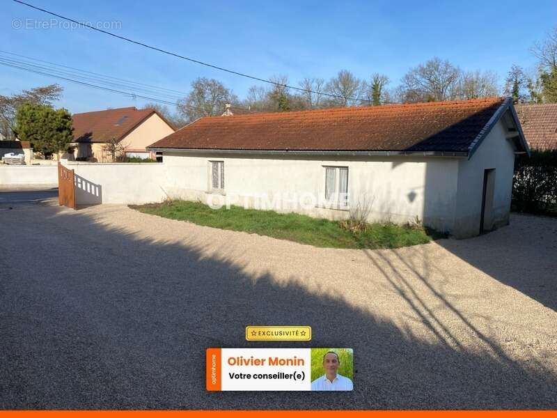 Maison à SAULON-LA-RUE