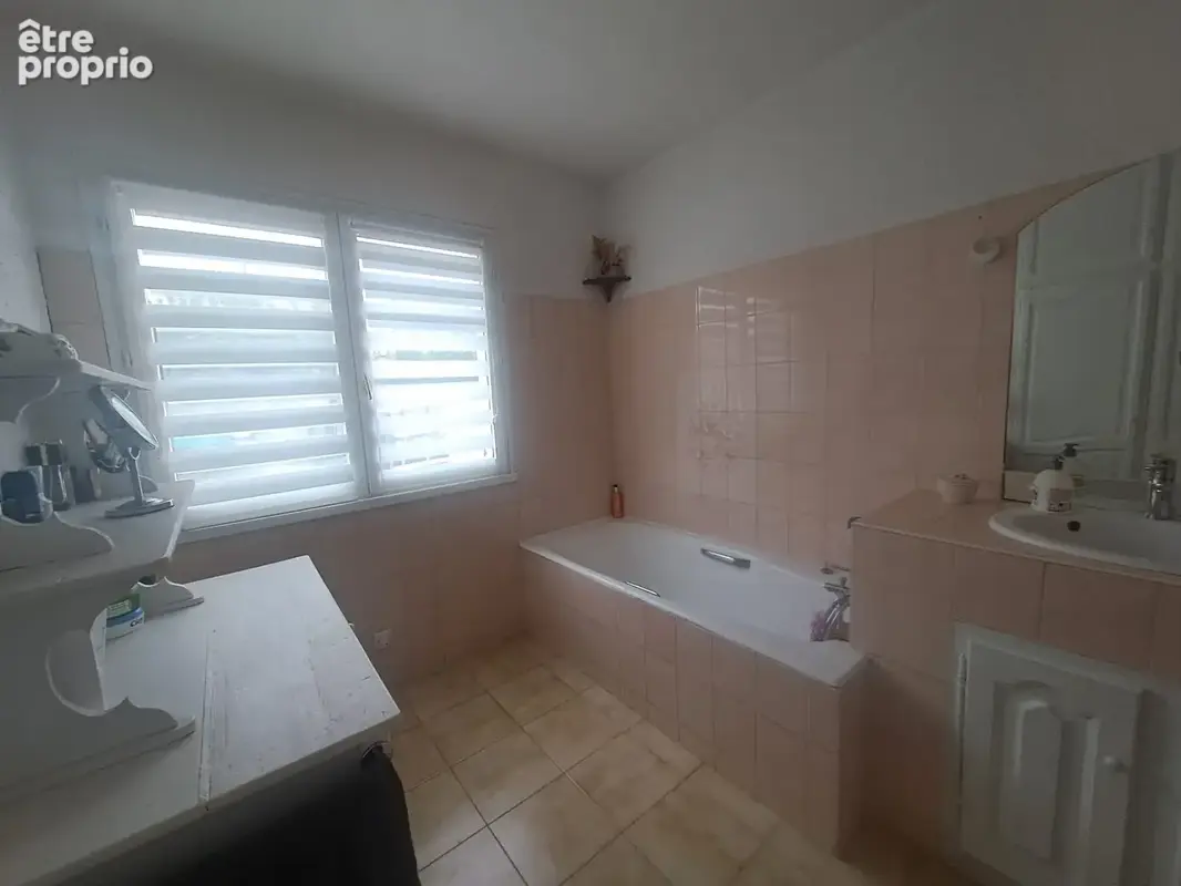 VIAS - Villa 5 pièces 135 m2 habitables avec piscine - photo 9