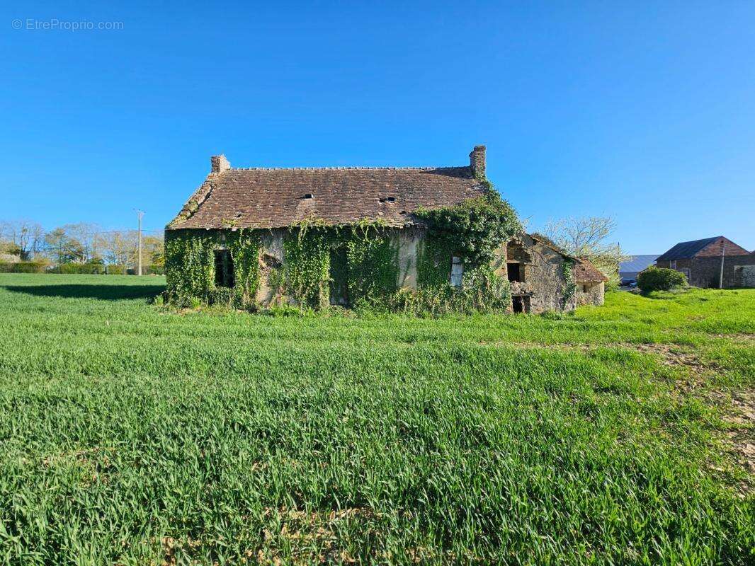 Maison à SAINT-JEAN-D'ASSE