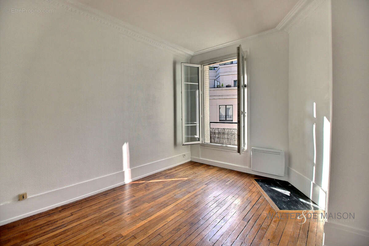 Appartement à LEVALLOIS-PERRET