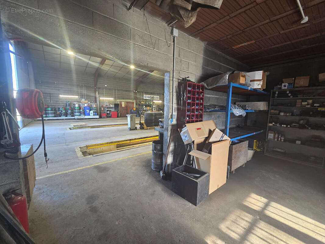 Commerce à MALAY-LE-GRAND