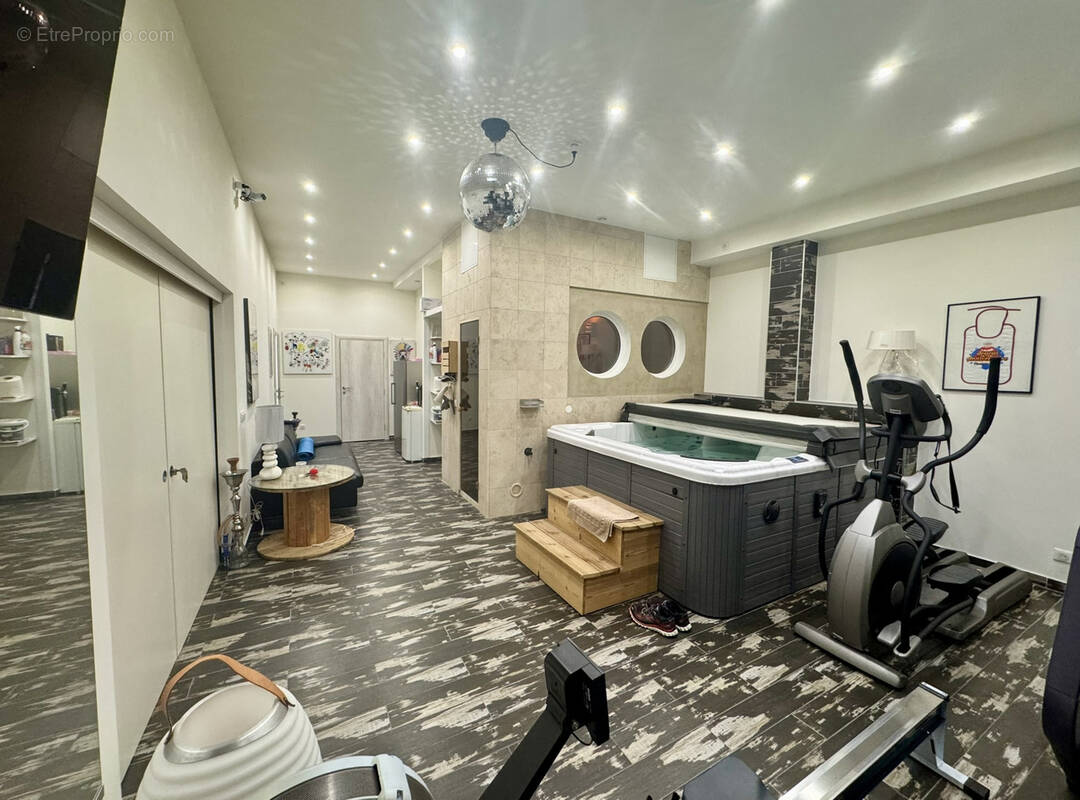 Autre à SAINT-PIERRE-EN-FAUCIGNY