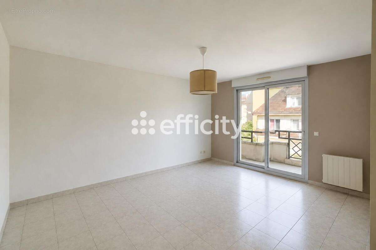 Appartement à BONDY