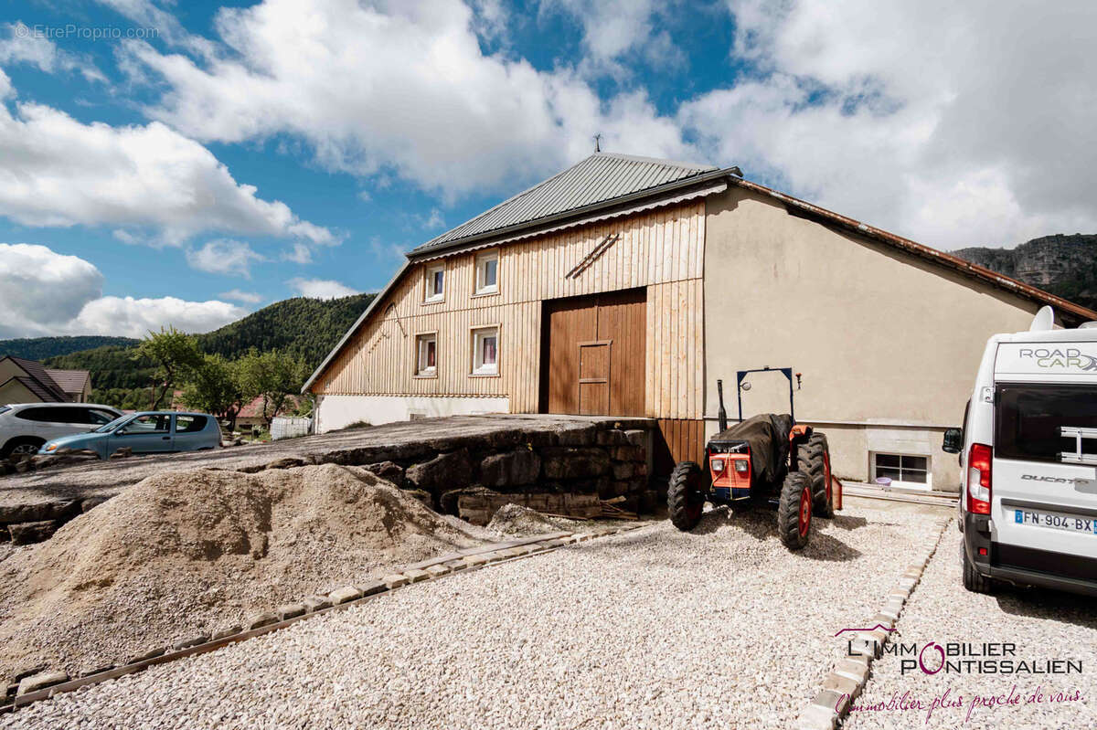 Appartement à JOUGNE