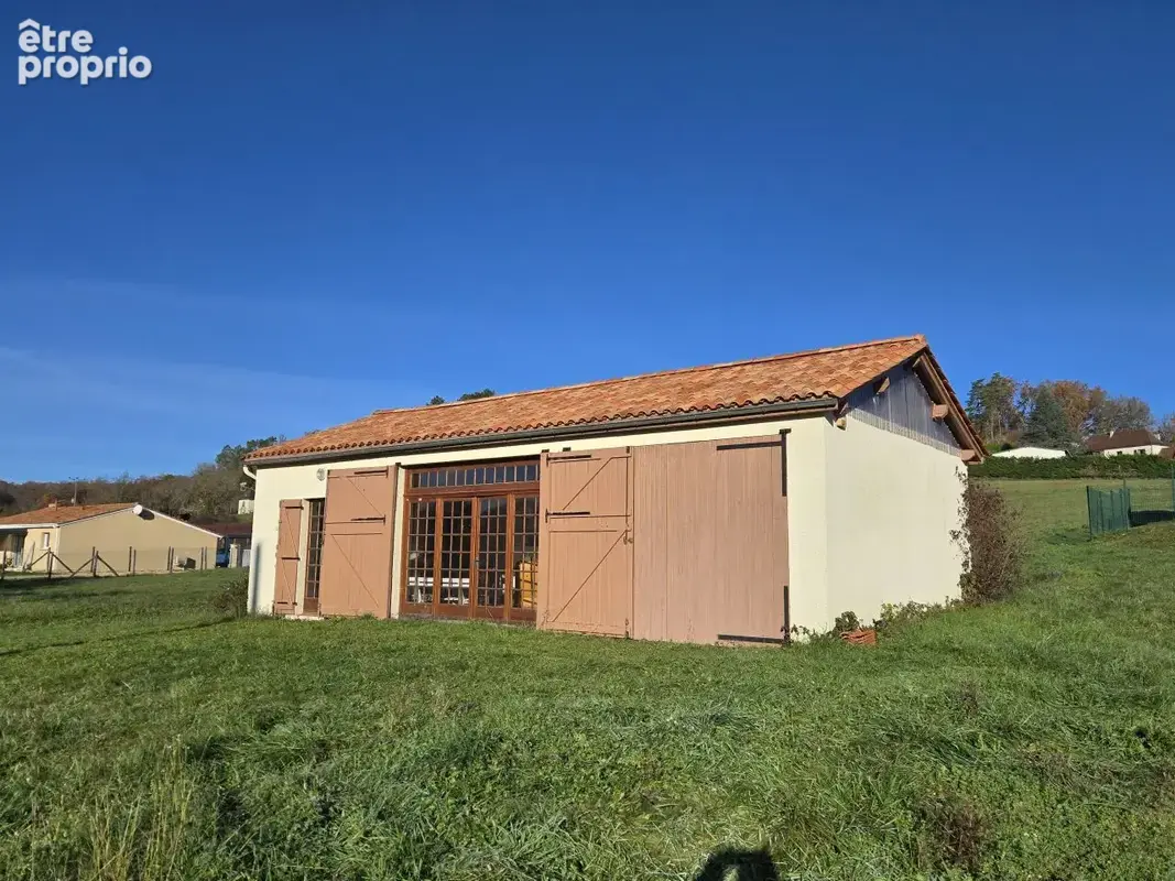 Logement d'été sur 2 700 m2 de terrain! - photo 7