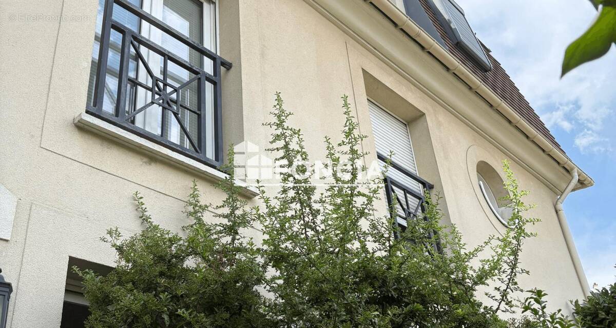 Appartement à GARCHES