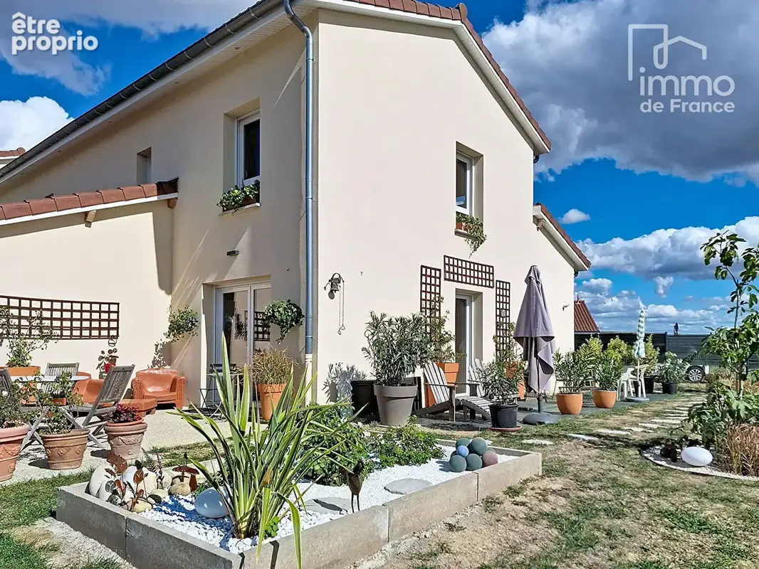 Photo Maison à Polliat au prix de 298 500€