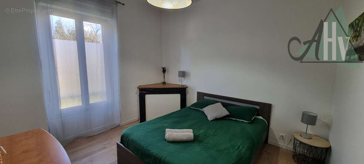 Appartement rez-de-jardin - F3 - 66 m2 - Hyper centre Provins - photo 6