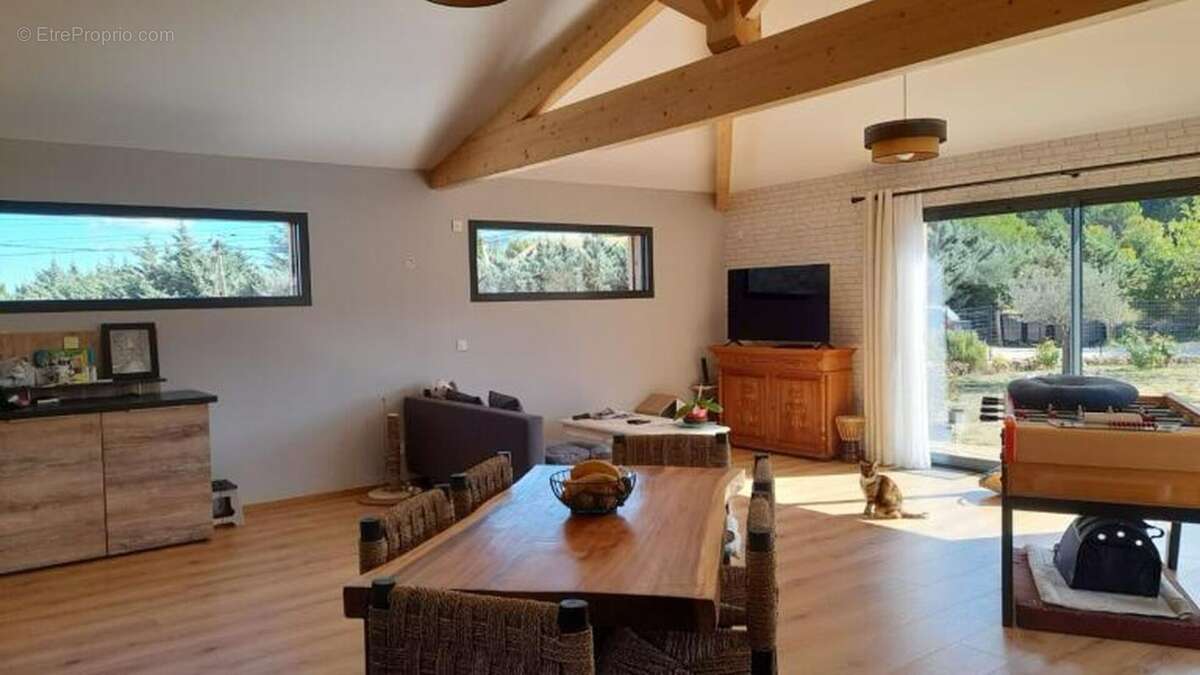 Maison Plan D Aups Sainte Baume 5 pièce(s) 128 m2 - photo 8