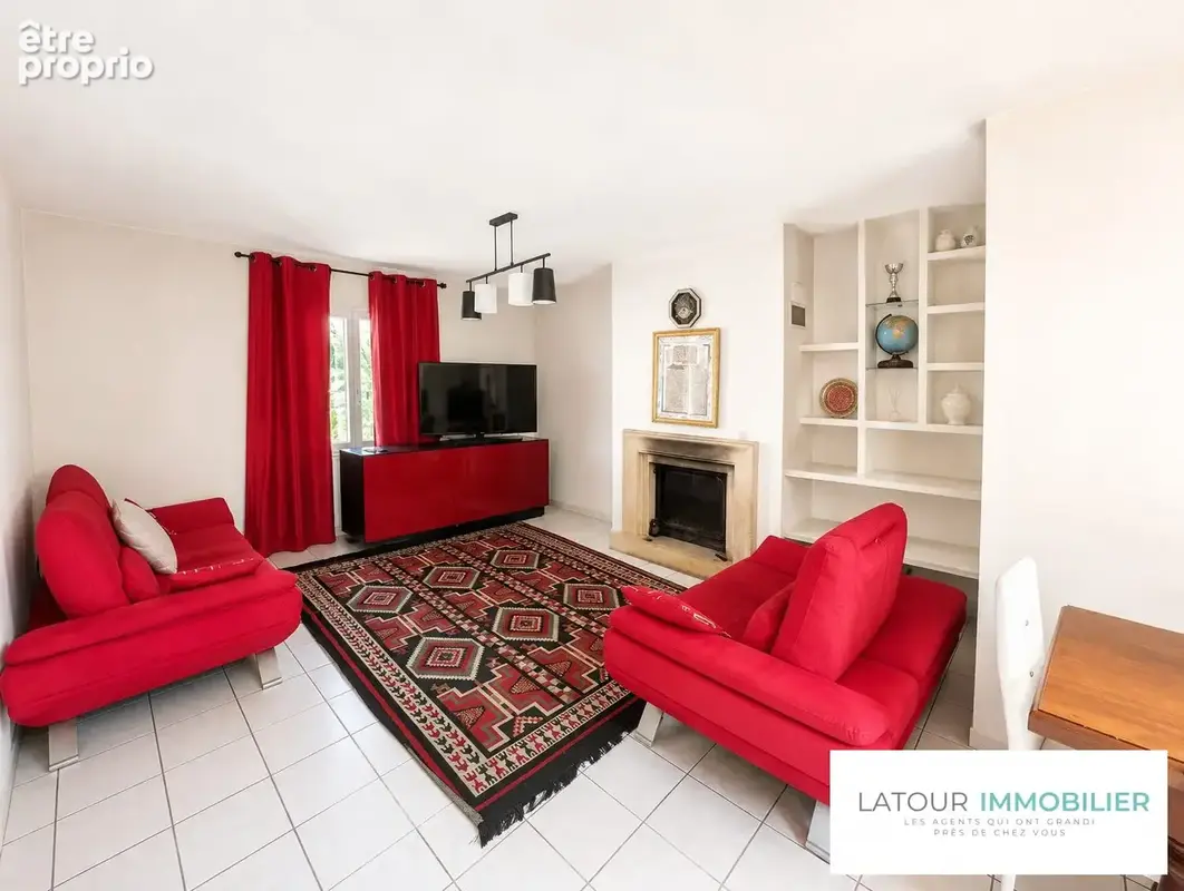 Maison 145 m² à Villefontaine  - photo 2
