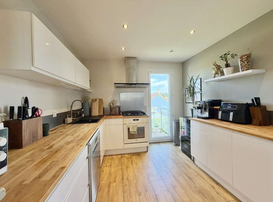 Appartement à DOUVAINE