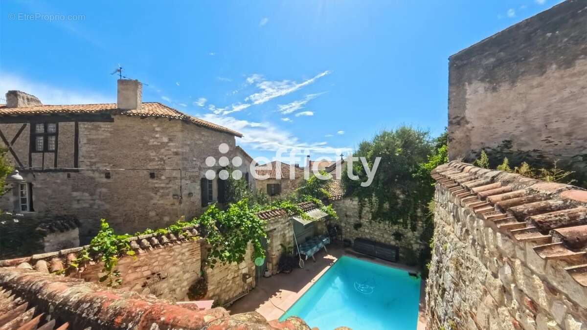 Maison 265 m² à Penne-D'agenais  - photo 2