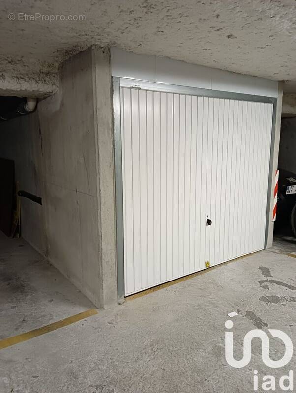 Photo 1 - Parking à MORSANG-SUR-ORGE
