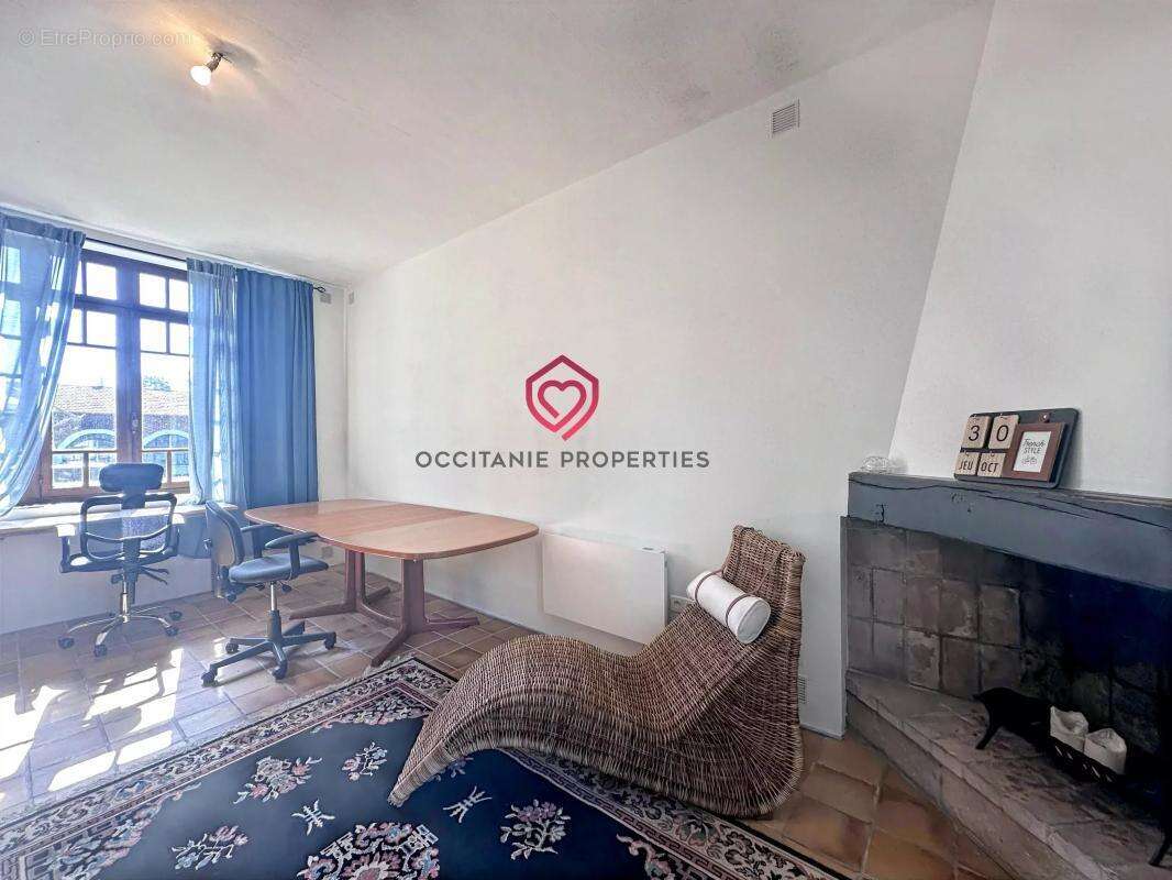 Magnifique maison de ville de caractère au cœur de Miélan,  dépendances et 3 000 m² de terrains - photo 24