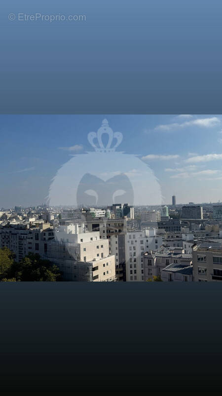 Appartement à COURBEVOIE