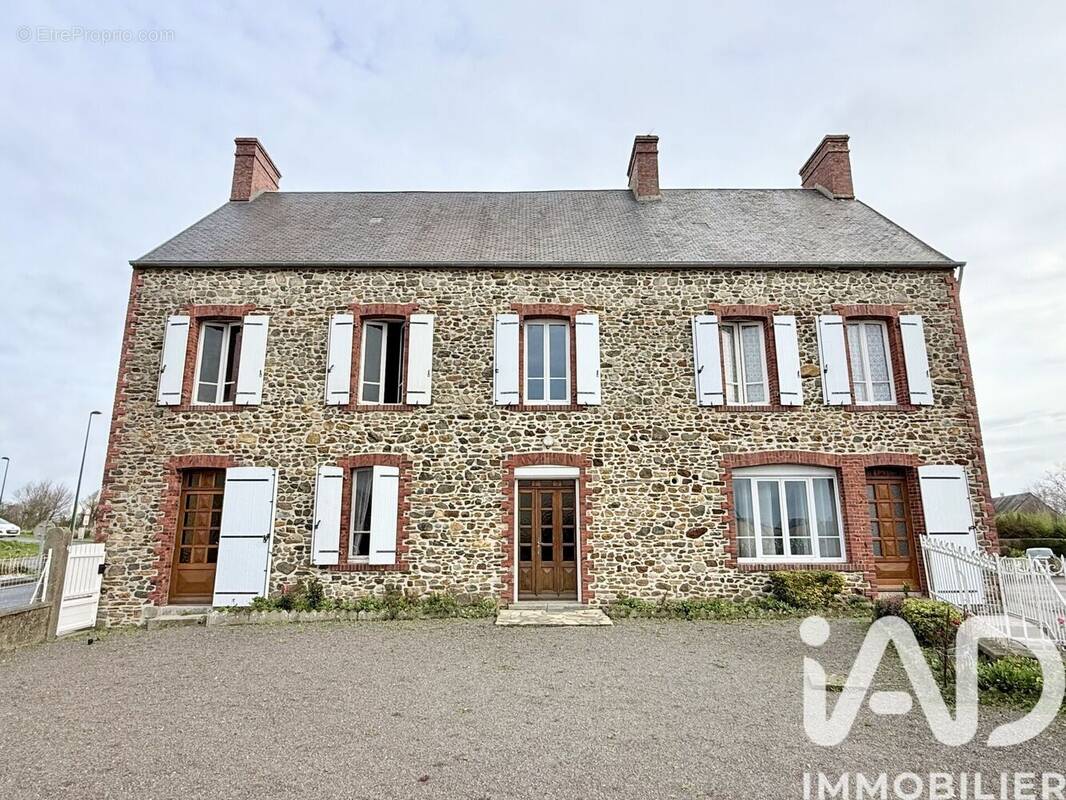 Photo 1 - Maison à TOURVILLE-SUR-SIENNE