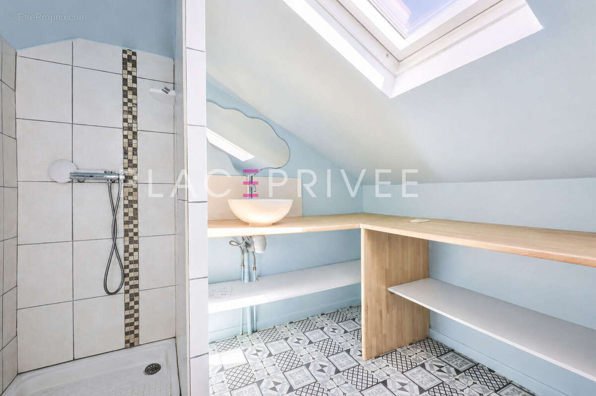 Maison avec jardin et garage - photo 14