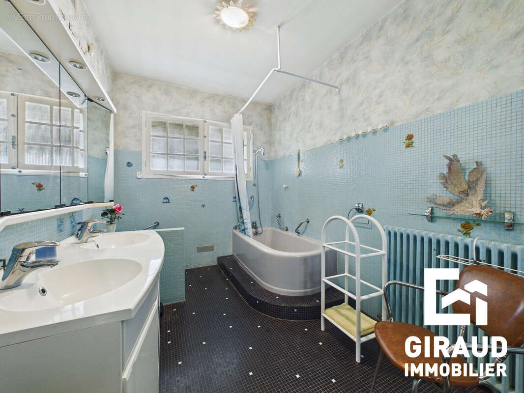 Maison à FONTENAY-LE-COMTE