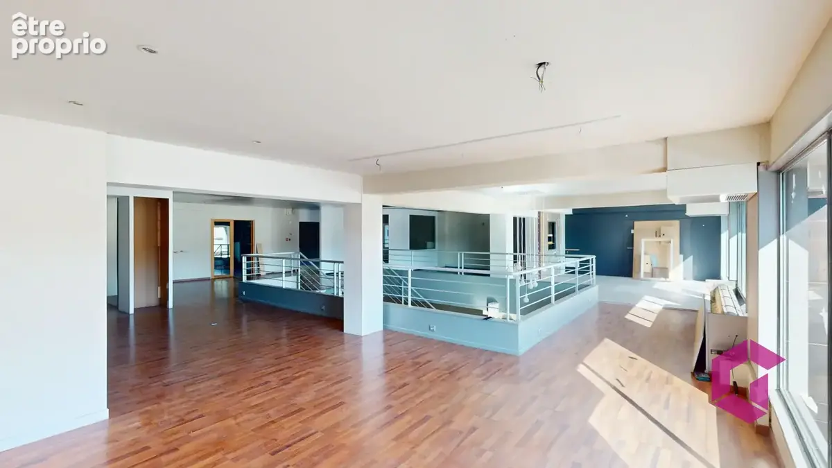 Local commercial et d'activité de 500m2 - photo 5