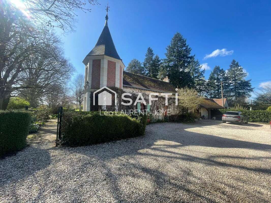 Photo 2 - Maison à CHARENTILLY