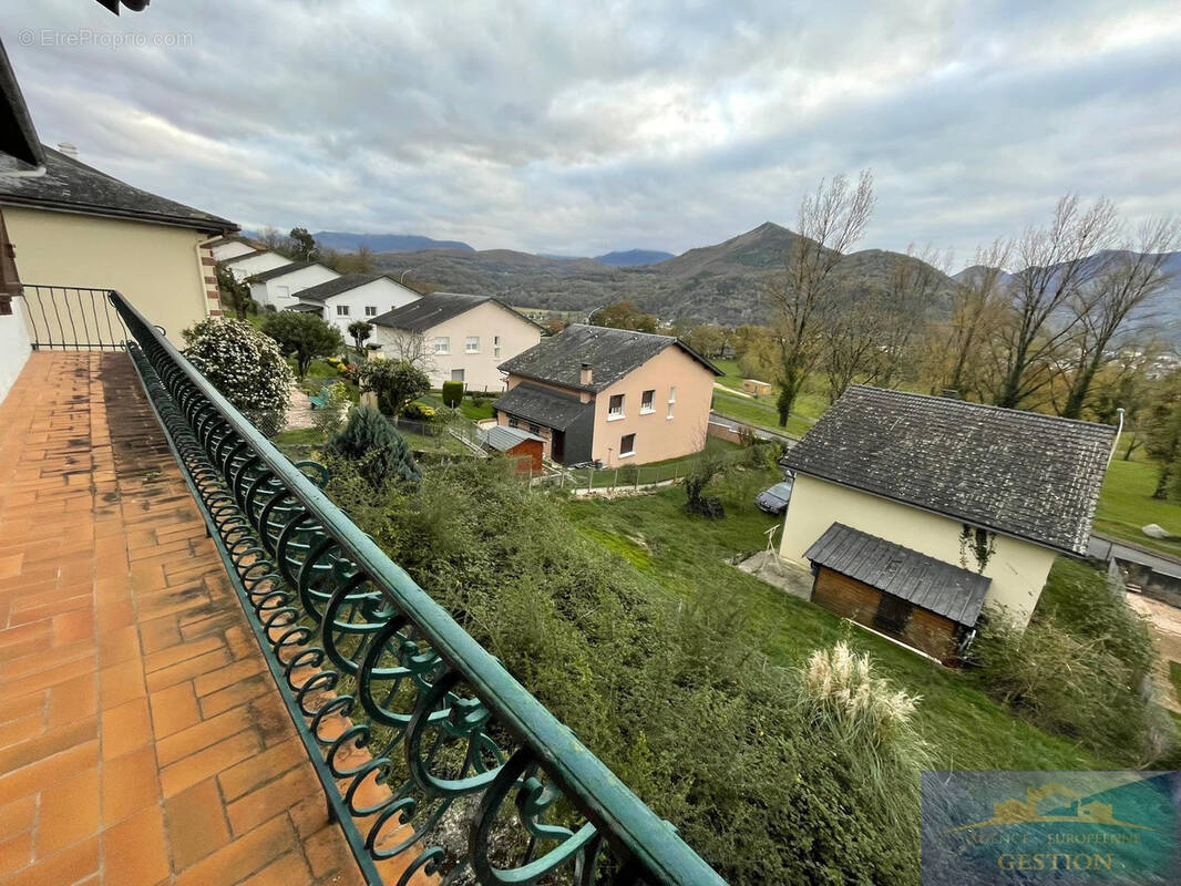 Maison à LOURDES