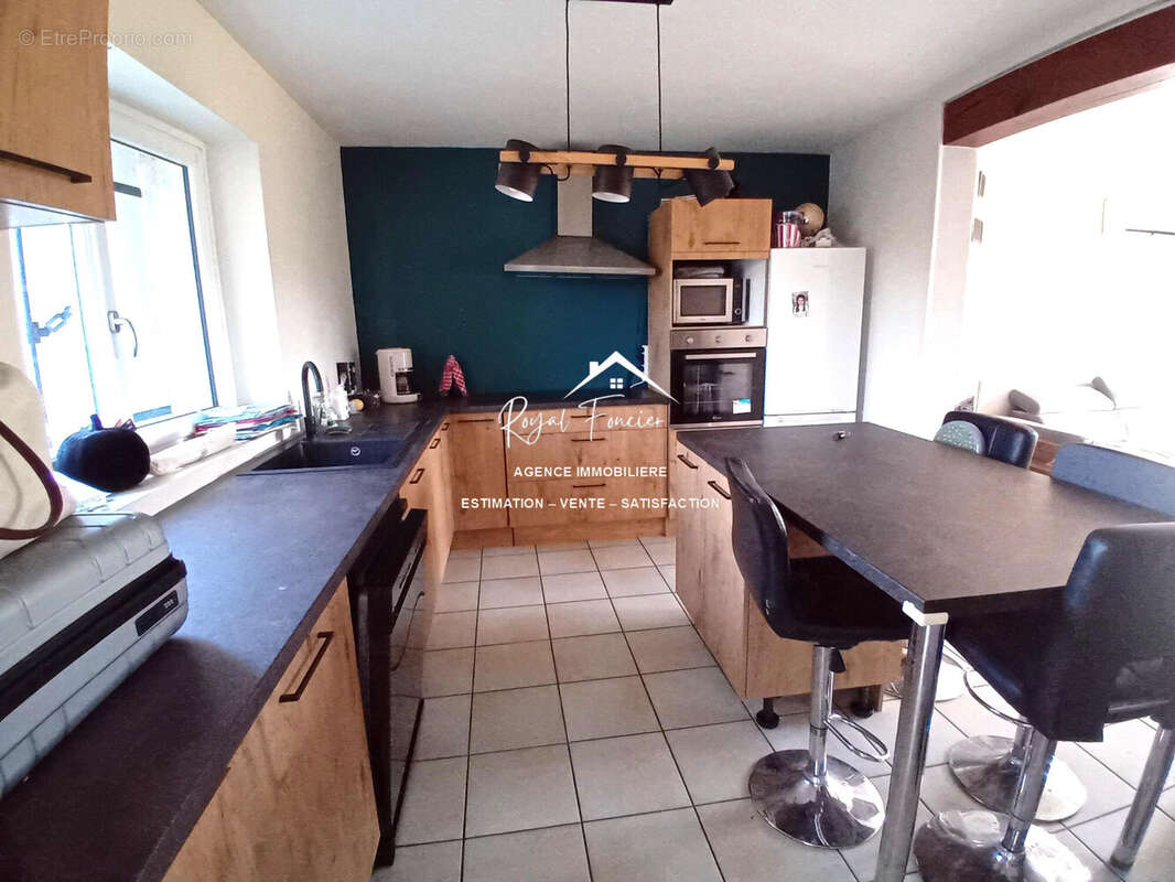 Cuisine A et E  - Maison à NAINTRE