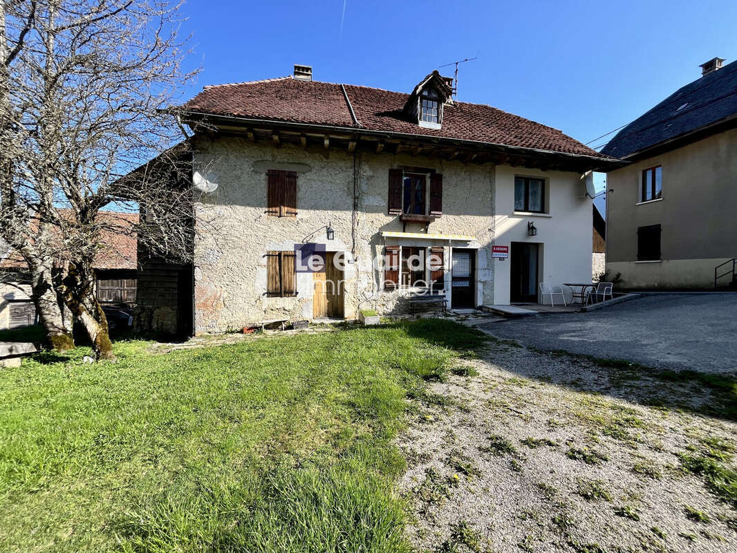 Maison à SAINT-PIERRE-DE-CHARTREUSE
