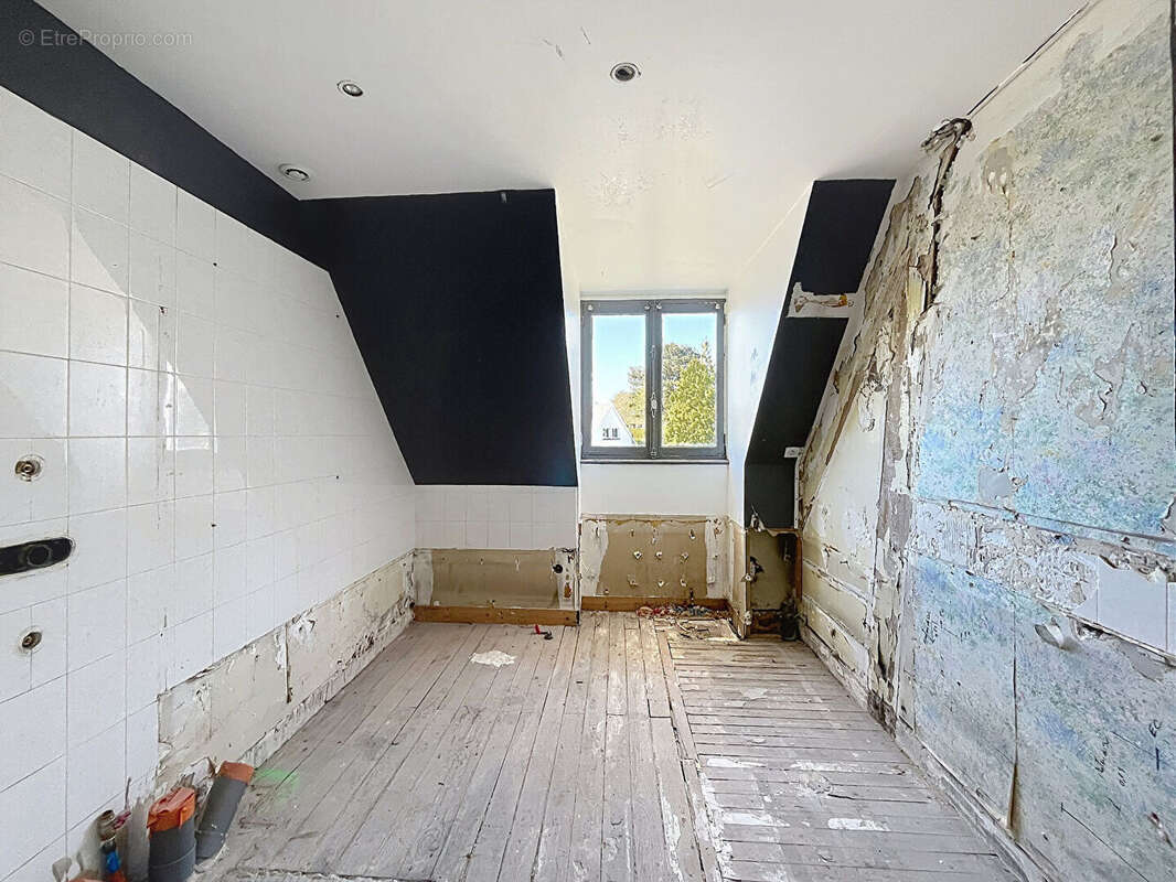 Appartement à MONT-SAINT-AIGNAN