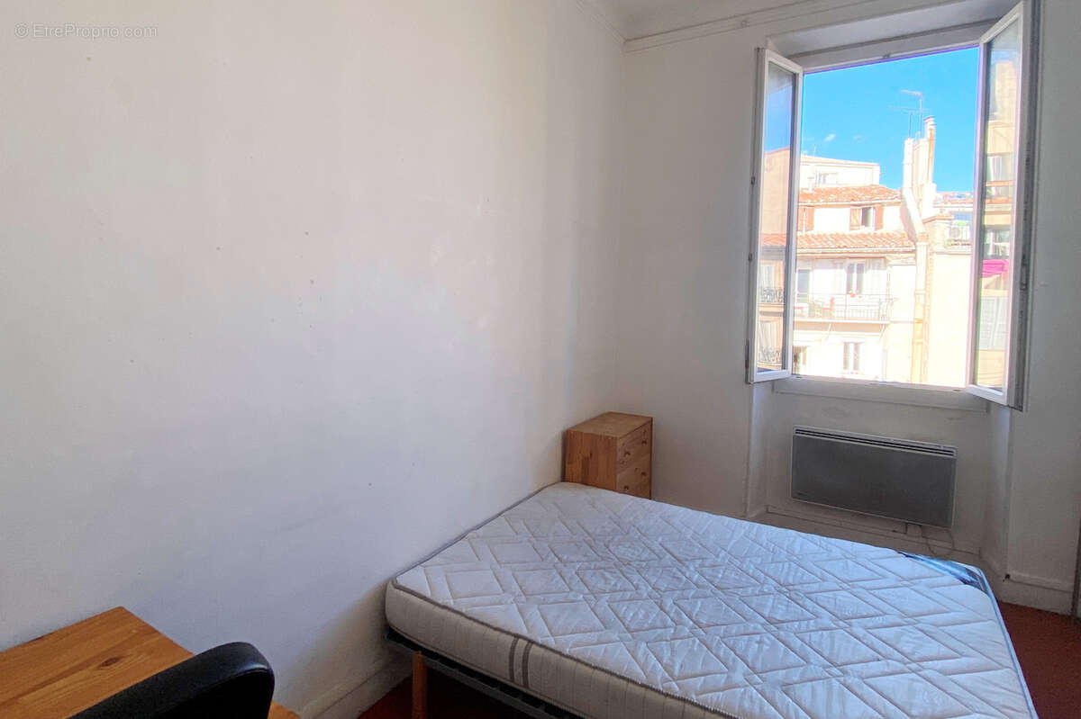 Appartement à MARSEILLE-6E