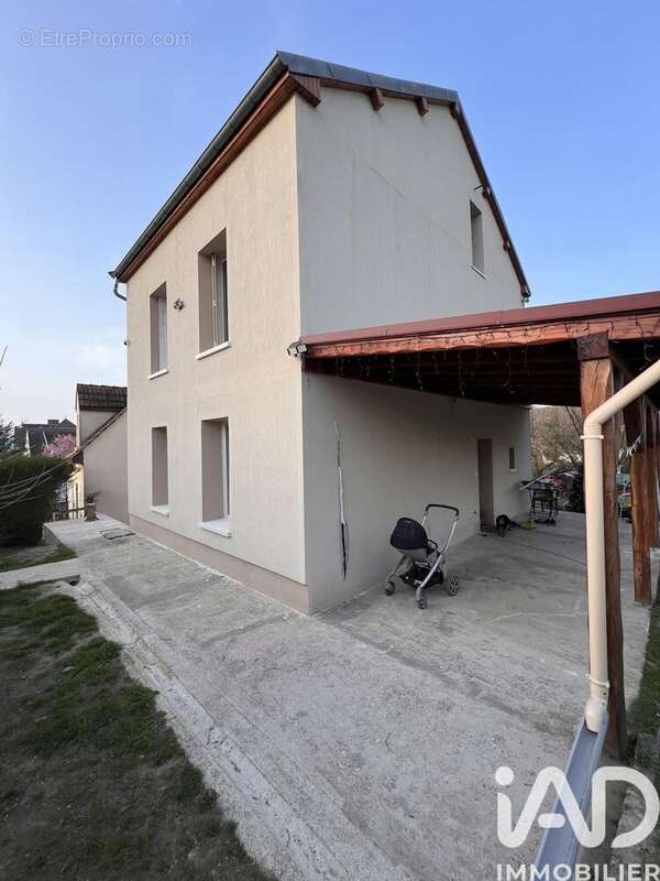Photo 3