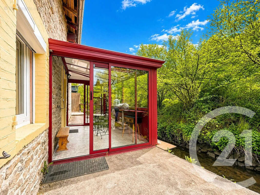 Maison 212 m² à Bains-Les-Bains  - photo 4