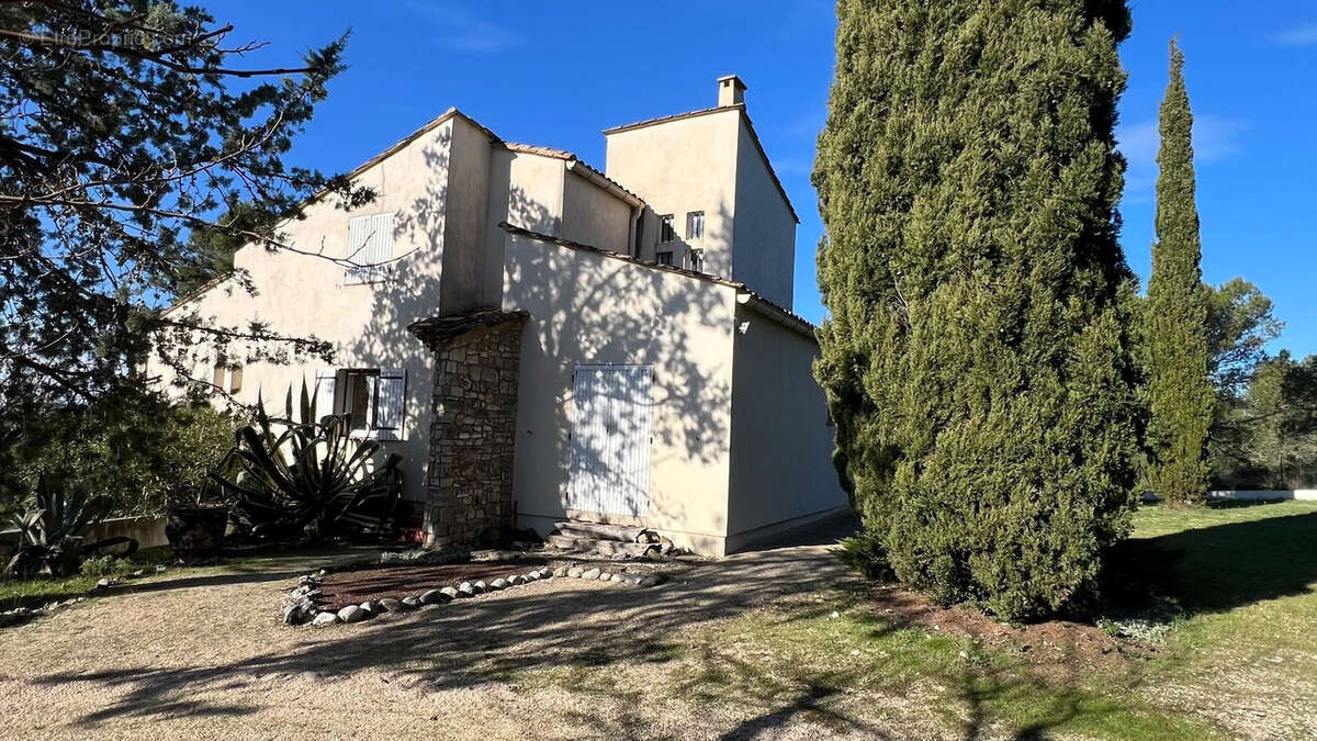 Maison à UZES