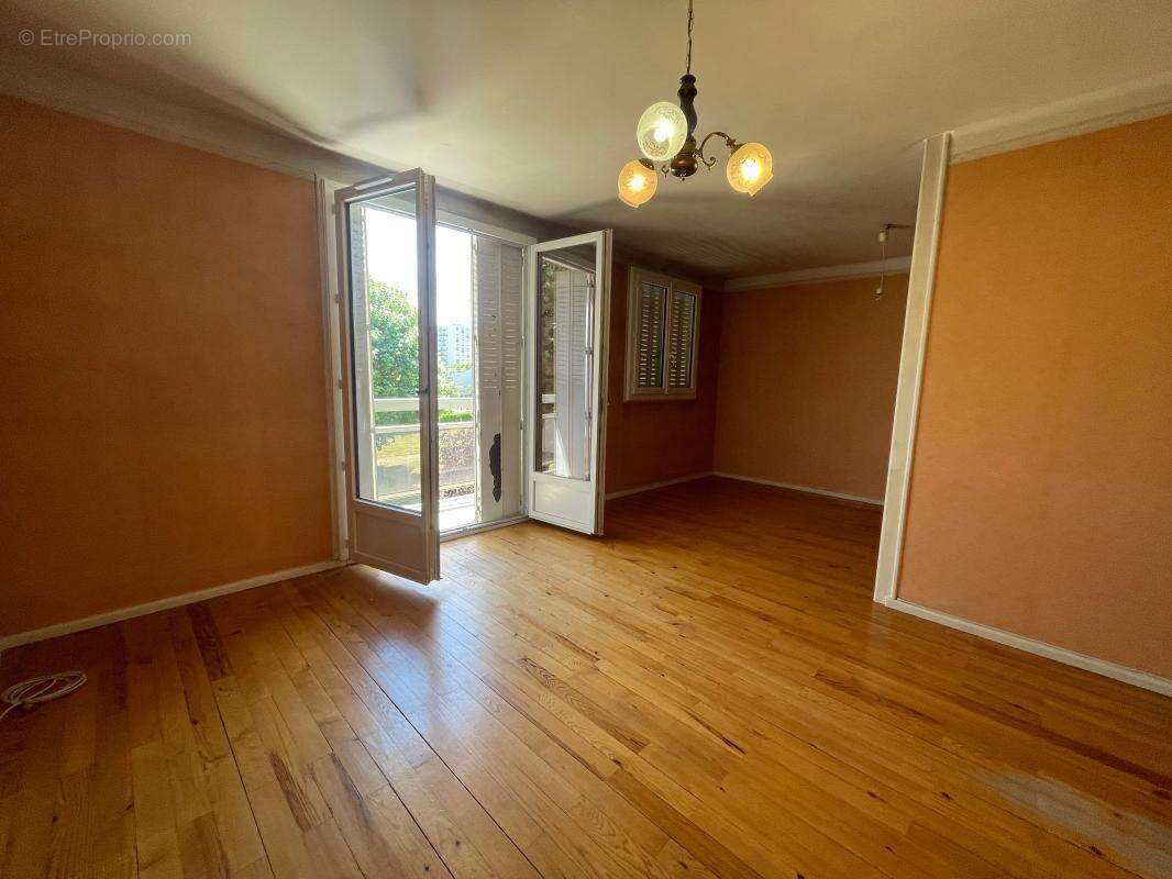 Appartement à VENISSIEUX