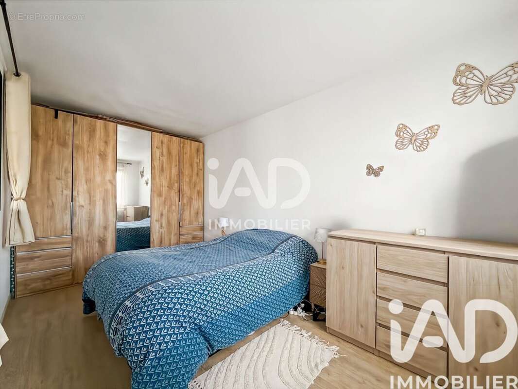 Photo 5 - Appartement à BUSSY-SAINT-GEORGES