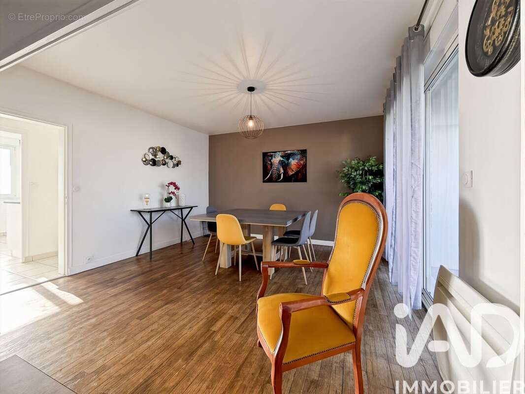 Photo 8 - Appartement à SAINT-BERTHEVIN