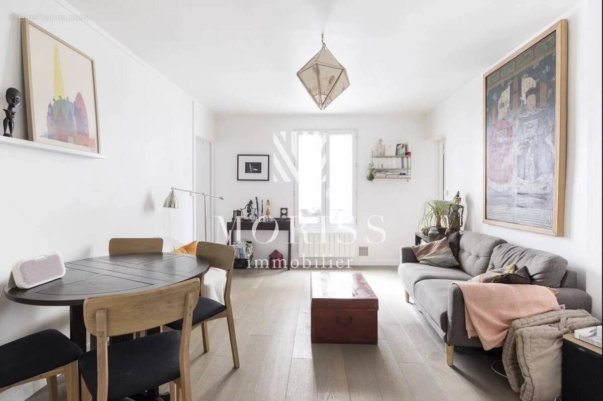 Appartement à PARIS-18E