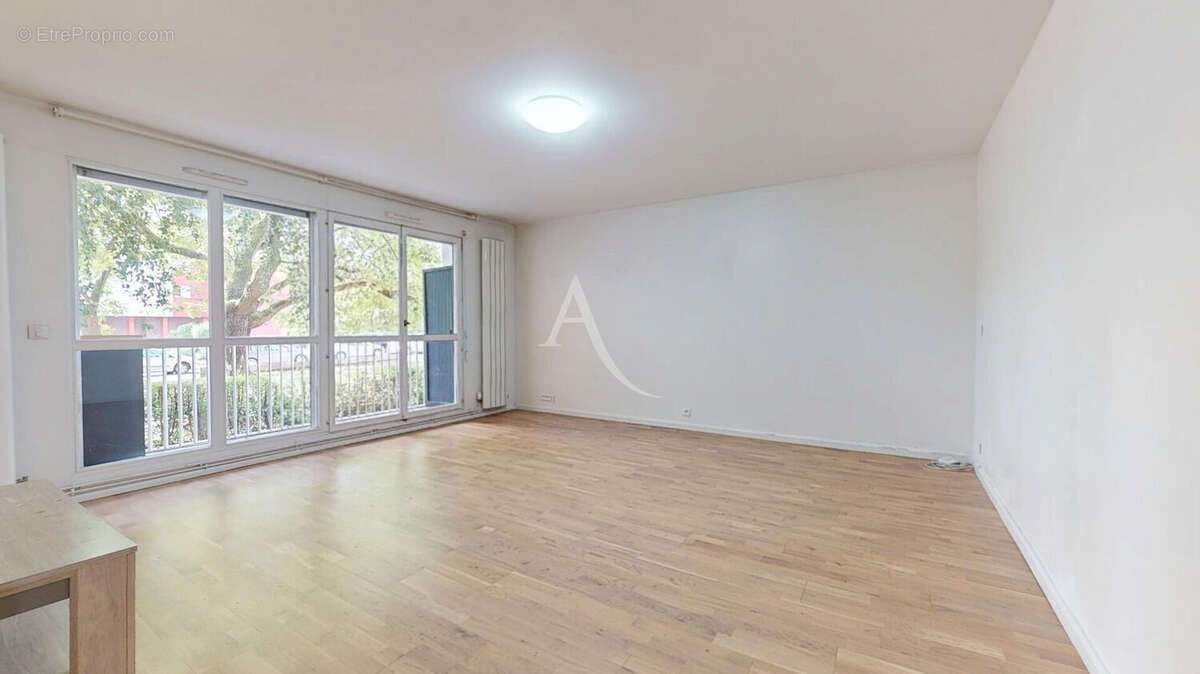Appartement à ROSNY-SOUS-BOIS