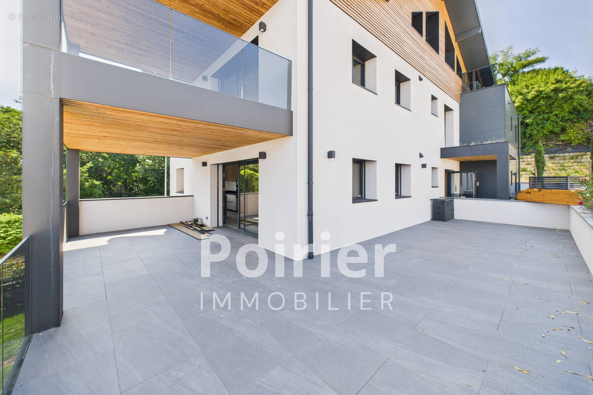 Appartement à NEUVECELLE