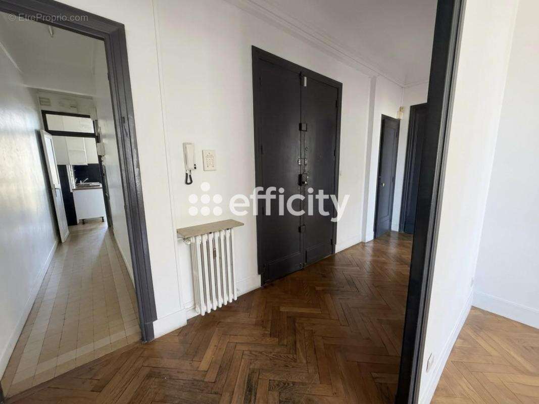 Appartement à MARSEILLE-8E