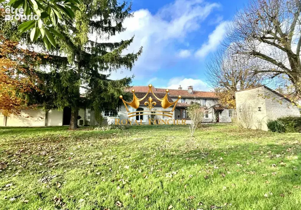 Jardin avec puits - Maison à THENEUIL